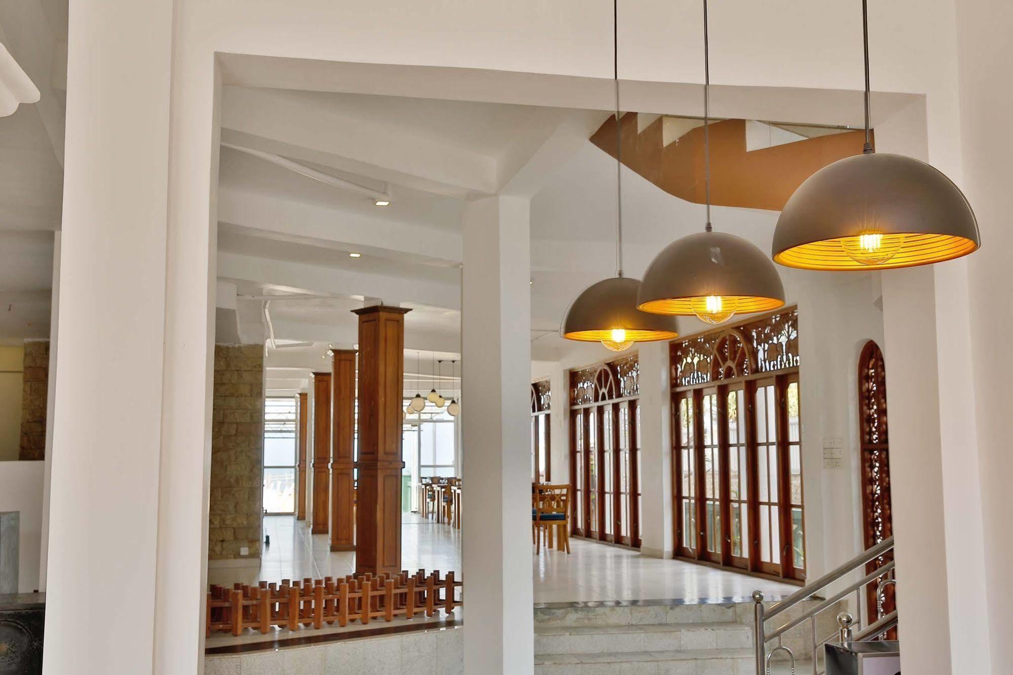 The Reef Beach Hotel Negombo Exteriér fotografie