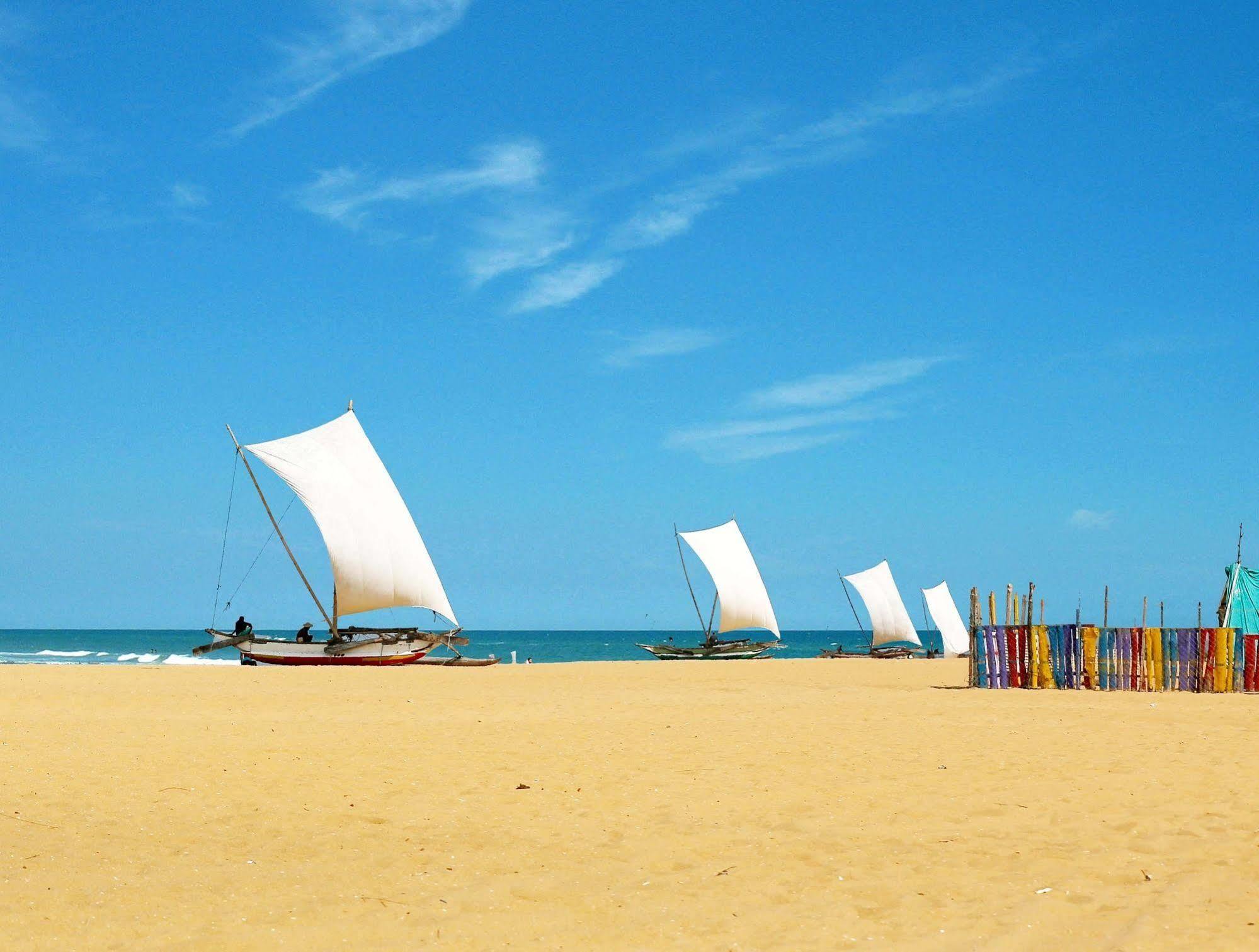 The Reef Beach Hotel Negombo Exteriér fotografie