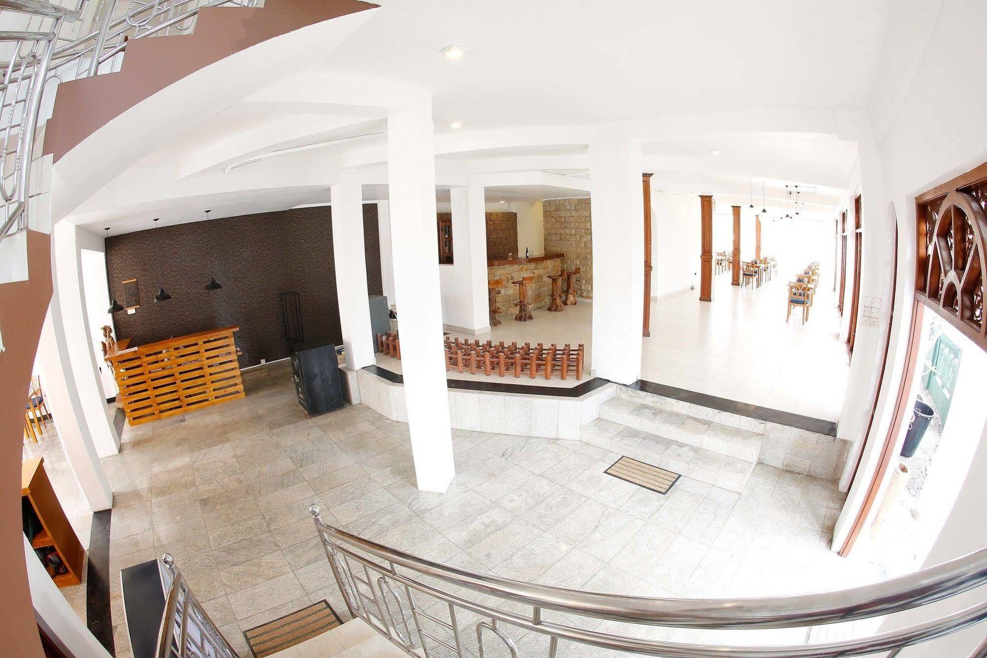 The Reef Beach Hotel Negombo Exteriér fotografie